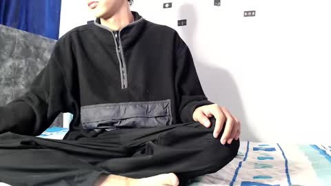 alex_mark_ online show from April 7, 2026, 2:28 pm