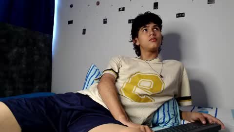 alex_mark_ online show from May 7, 2026, 5:18 pm