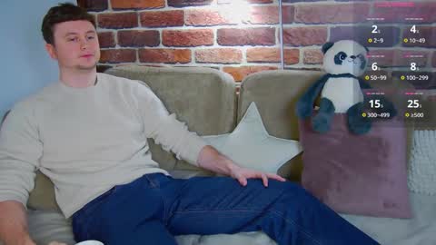 Snapshot of alex_onelove chatting on February 9, 2026, 7:01 am Alex online show from February 9, 2026, 7:01 am