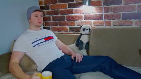 Snapshot of alex_onelove chatting on February 10, 2026, 7:45 am Alex online show from February 10, 2026, 7:45 am