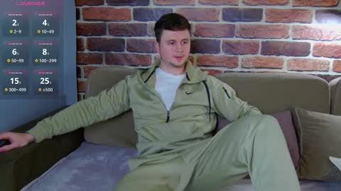 Snapshot of alex_onelove chatting on March 2, 2026, 6:47 am Alex online show from March 2, 2026, 6:47 am