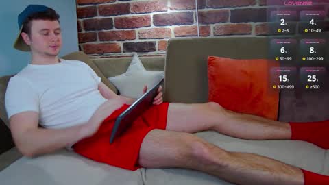 Snapshot of alex_onelove chatting on March 21, 2026, 6:40 am Alex online show from March 21, 2026, 6:40 am