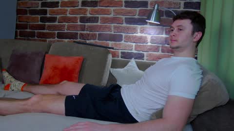Snapshot of alex_onelove chatting on April 3, 2026, 6:11 am Alex online show from April 3, 2026, 6:11 am