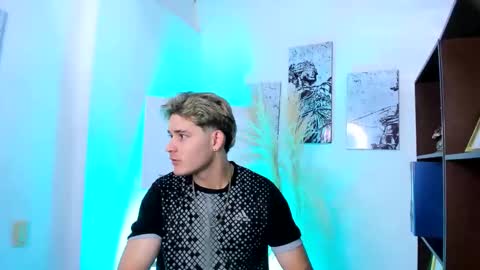 Alex  online show from May 6, 2026, 7:08 pm
