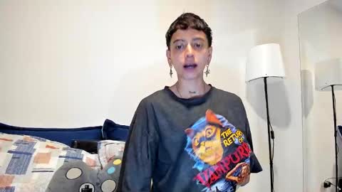 Residente0xxx online show from February 19, 2025, 11:36 pm