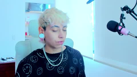 Residente0xxx online show from November 27, 2025, 7:16 pm