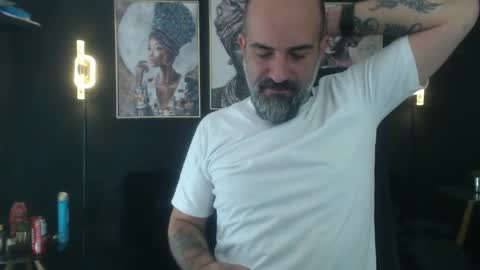 Alex Saints online show from April 28, 2026, 2:33 pm
