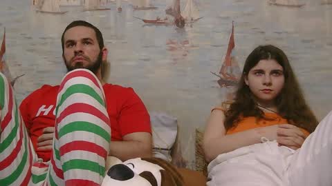 Alex and Sarah online show from May 7, 2026, 8:14 pm