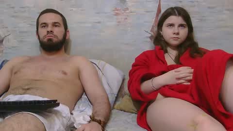 Alex and Sarah online show from May 19, 2026, 1:11 am