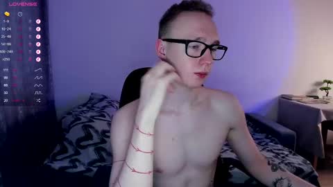 alex_silent online show from March 8, 2025, 1:03 pm