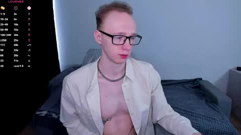 alex_silent online show from May 6, 2026, 8:41 am