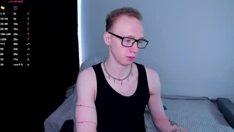 alex_silent online show from May 14, 2026, 9:49 am