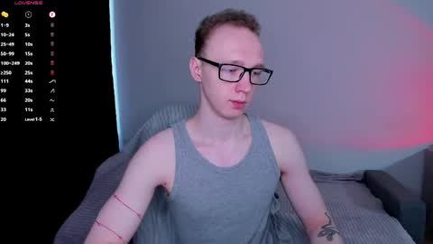 alex_silent online show from May 16, 2026, 9:17 am