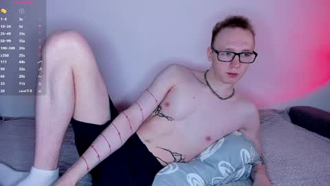 alex_silent online show from May 18, 2026, 12:55 pm