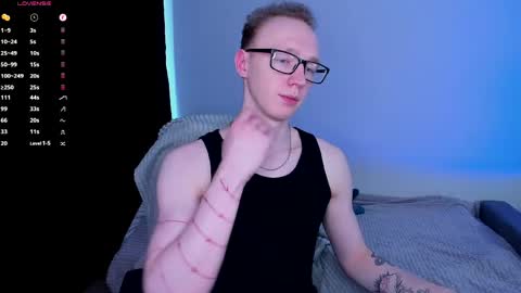 alex_silent online show from May 19, 2026, 12:11 pm