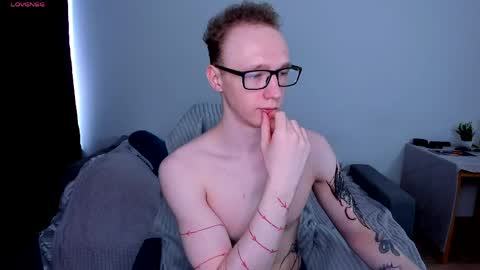 alex_silent online show from May 25, 2026, 9:26 am