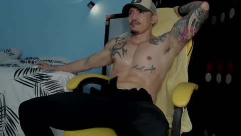 alex_sthorm online show from October 12, 2025, 5:50 am