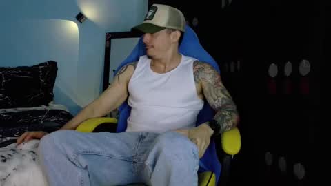 alex_sthorm online show from May 8, 2026, 3:34 am