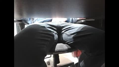 alex_thicknhard online show from April 9, 2026, 10:26 pm