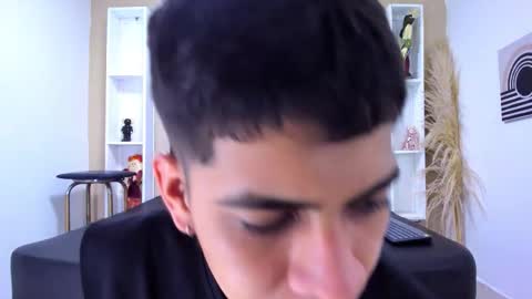 Alex Vanz online show from December 20, 2025, 11:39 am