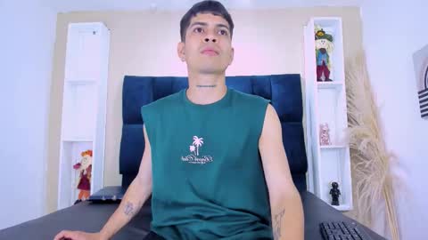 Alex Vanz online show from December 22, 2025, 11:29 am