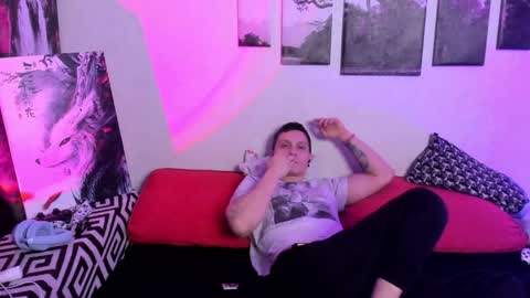 Alex WandHot online show from December 9, 2024, 1:45 pm