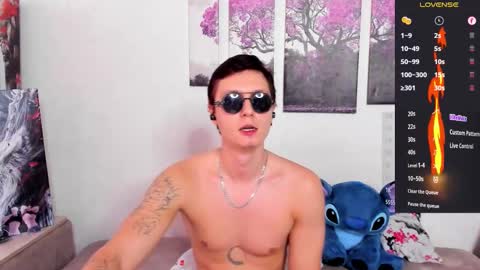 Alex WandHot online show from October 12, 2025, 9:30 am