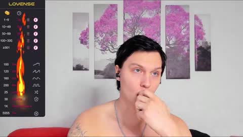 Alex WandHot online show from November 27, 2025, 5:20 am