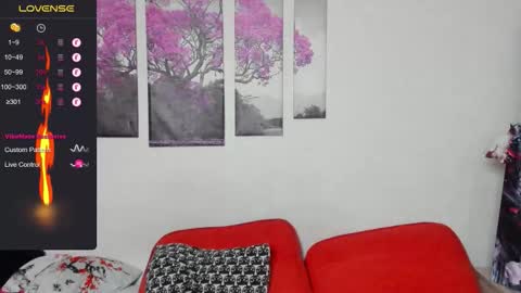 Alex WandHot online show from December 17, 2025, 12:44 pm