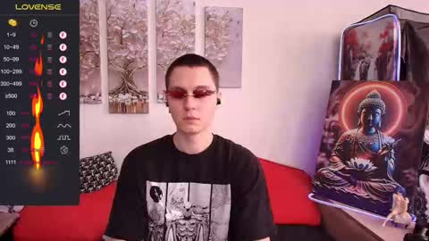 Alex WandHot online show from February 19, 2026, 7:59 am