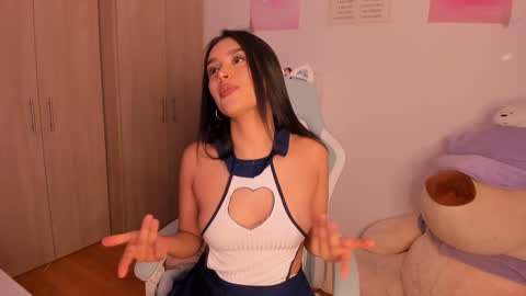 Snapshot of alexa_6908 chatting on January 10, 2025, 8:59 pm alexa online show from January 10, 2025, 8:59 pm