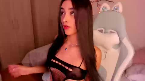 Snapshot of alexa_6908 chatting on September 27, 2025, 9:09 pm alexa online show from September 27, 2025, 9:09 pm