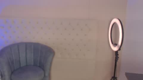 Snapshot of alexa__11 chatting on June 22, 2026, 12:24 pm alexa__11 online show from June 22, 2026, 12:24 pm