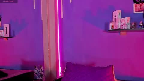 Snapshot of alexa_espinoza chatting on February 18, 2025, 5:42 pm Alexa online show from February 18, 2025, 5:42 pm