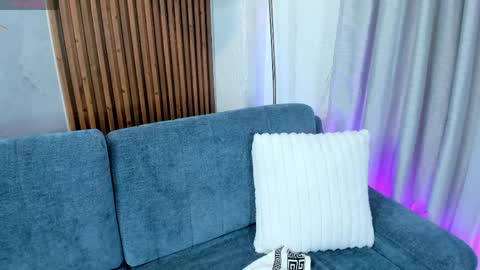 alexa_foxx27 online show from May 9, 2026, 7:41 pm