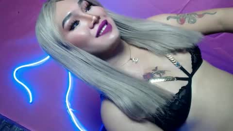 alexa_hansung online show from February 3, 2026, 5:51 pm