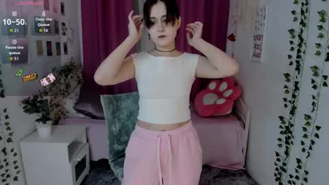 alexa_lexi online show from May 7, 2026, 11:26 am