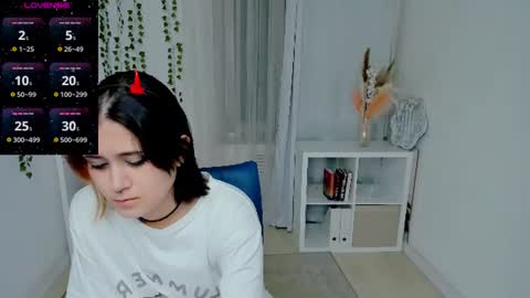 alexa_lexi online show from June 19, 2026, 11:03 am