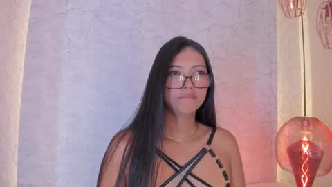 Alexa Millers online show from November 19, 2025, 5:07 am