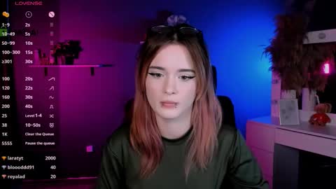 alexa_night_ online show from October 10, 2025, 10:42 pm