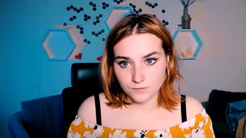 alexa_night_ online show from October 17, 2025, 5:32 am