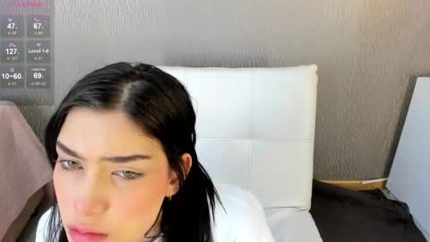 Alexa Thaylor online show from December 4, 2024, 2:48 pm