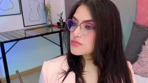 Alexa Thaylor online show from June 22, 2026, 4:04 pm