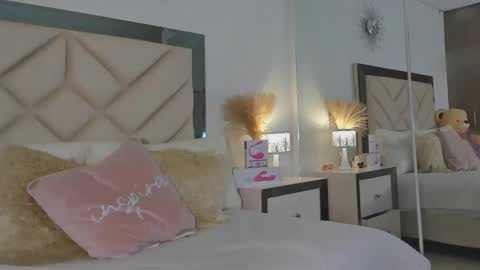 Snapshot of alexa_tobar chatting on January 23, 2025, 5:13 am alexa_tobar online show from January 23, 2025, 5:13 am