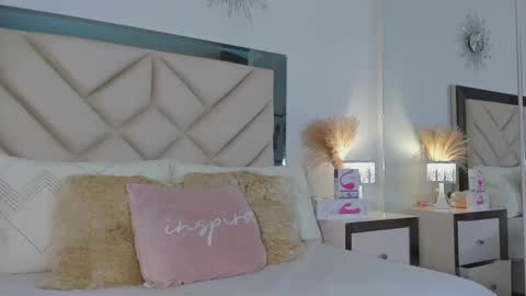 Snapshot of alexa_tobar chatting on January 24, 2025, 12:52 am alexa_tobar online show from January 24, 2025, 12:52 am