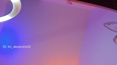 alexa_will online show from September 18, 2025, 2:02 am