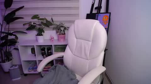 alexaa_obrien online show from February 3, 2025, 2:47 am