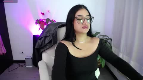 alexaa_obrien online show from February 4, 2026, 1:55 am
