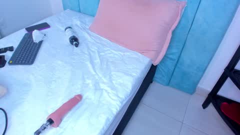 Snapshot of alexaa_small chatting on February 25, 2025, 3:16 pm alexaa_small online show from February 25, 2025, 3:16 pm