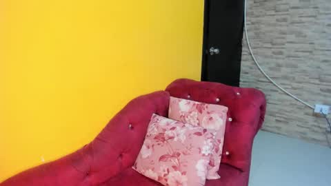 Snapshot of alexaa_small chatting on September 12, 2025, 2:22 am alexaa_small online show from September 12, 2025, 2:22 am